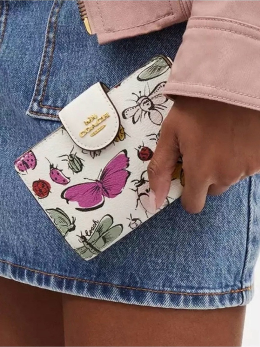 Coach Cream Multi Butterfly & Bug Print Compact corner zip Wallet - Picture 5 of 5